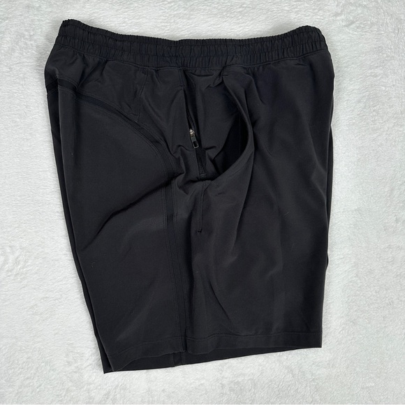 Lululemon Black Pace Breaker Lined Athletic Shorts 7” Inseam - Picture 3 of 6